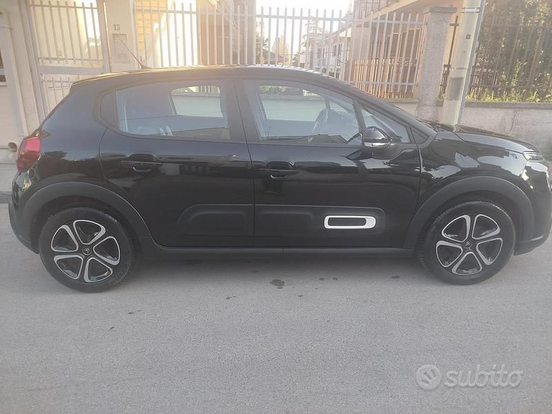 Usata Citroën C3 PureTech 83 CV (61 kW) 2024 Nero Berlina
