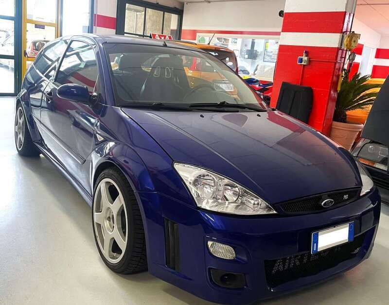 Blu/azzurro Usata 2003 Ford Focus RS Tre volumi | 33.800 € - Immagine 1/1