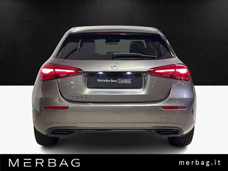 Nuova Mercedes A180 Business 116 CV (85 kW) 2025 Grigio Utilitaria