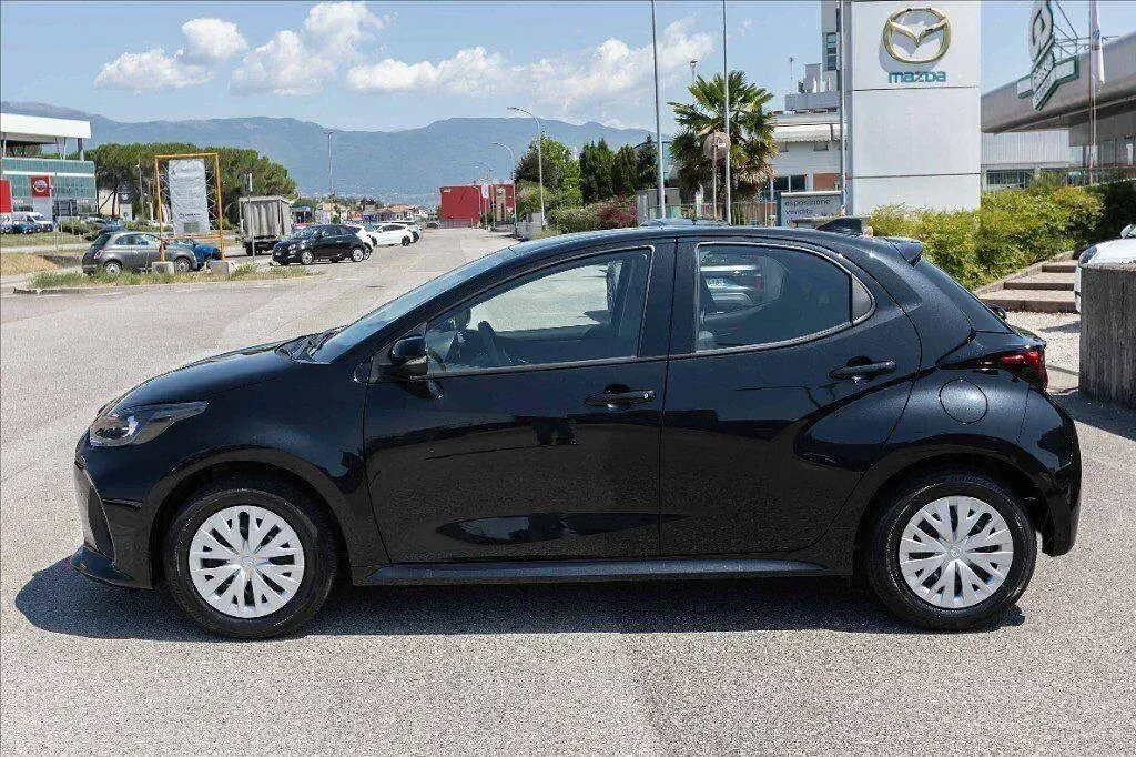 Nuova Mazda 2 Prime-Line 116 CV (85 kW) 2026 Nero Utilitaria