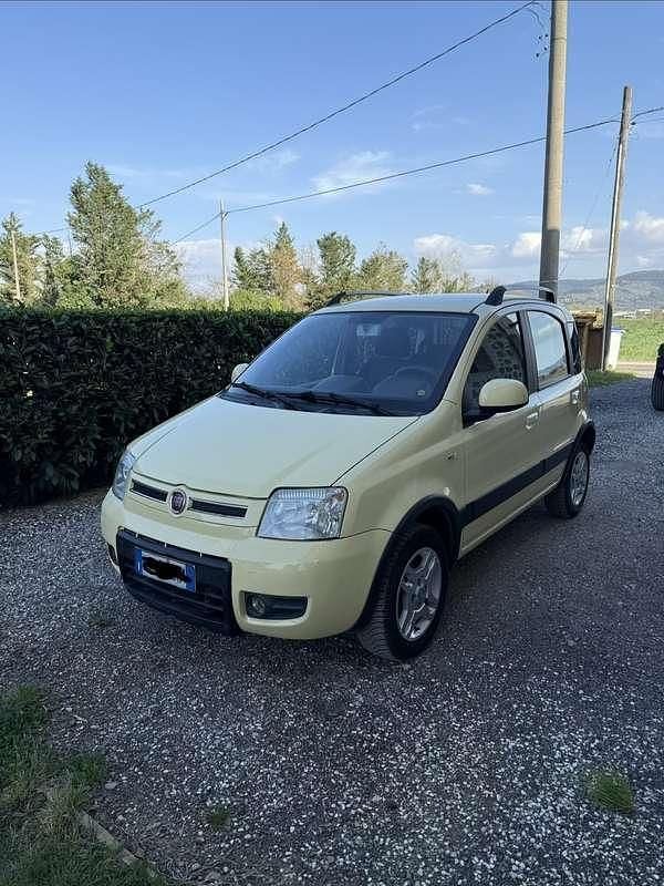 Usata Fiat Panda Cross 77 CV (56 kW) 2009 Utilitaria