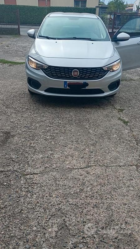 Usata Fiat Tipo Business 95 CV (69 kW) 2019 Grigio Station wagon