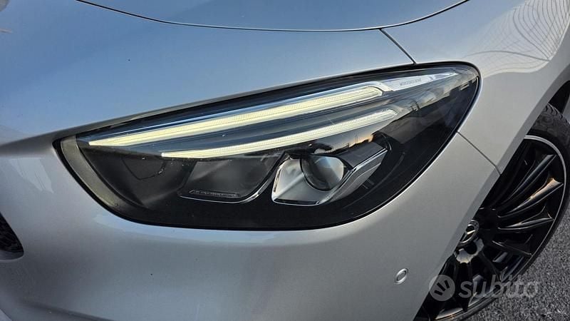 Usata Mercedes B180 Premium 136 CV (100 kW) 2021 Grigio Monovolume