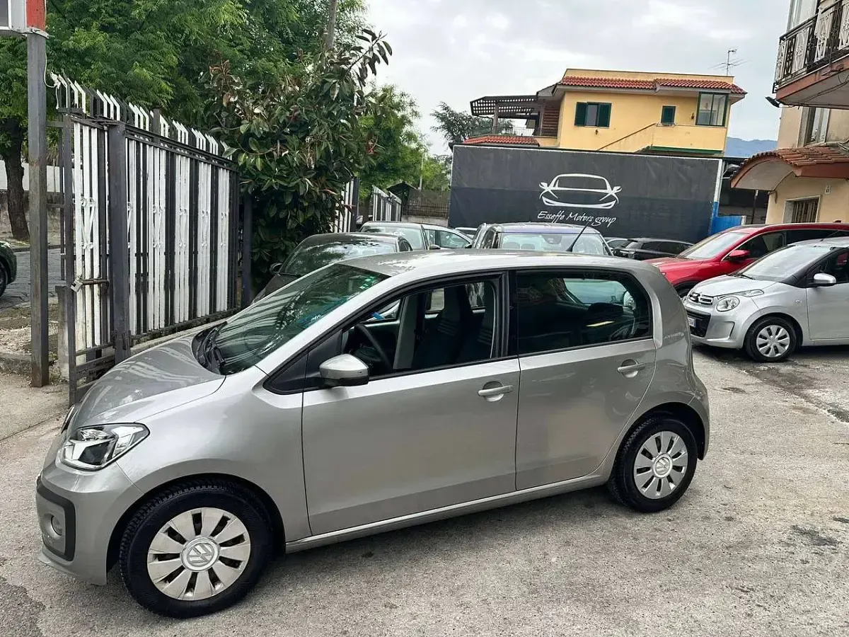 Usata VW up! Move 60 CV (44 kW) 2018 Argento Utilitaria