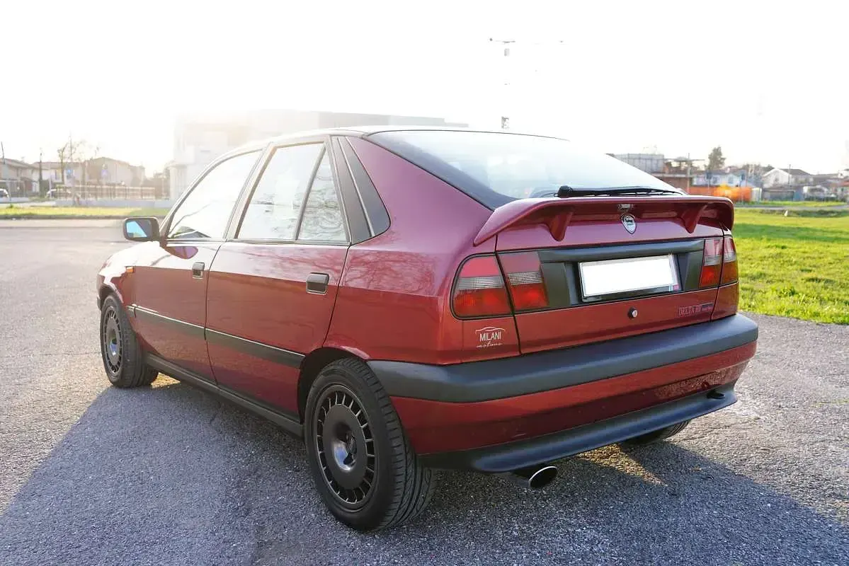Usata Lancia Delta 186 CV (136 kW) 1995 Rosso Utilitaria