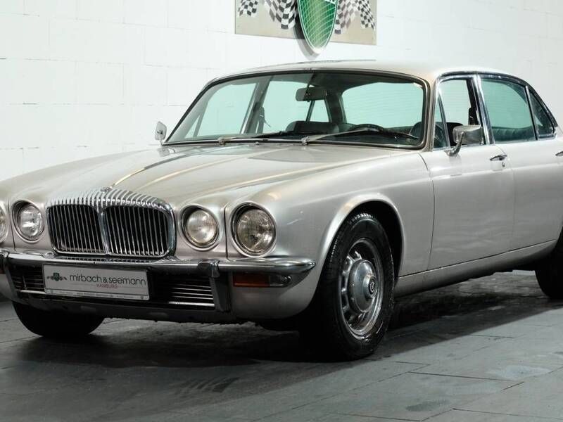 Argento Usata 1977 Daimler Sovereign Tre volumi | 19.900 € - Immagine 1/4