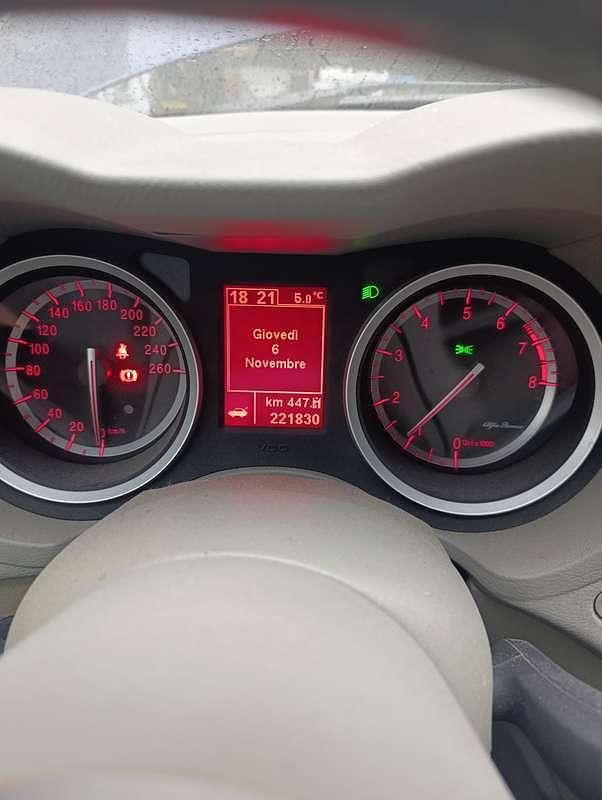 Usata Alfa Romeo 159 Distinctive 160 CV (117 kW) 2006 Blu/azzurro Berlina