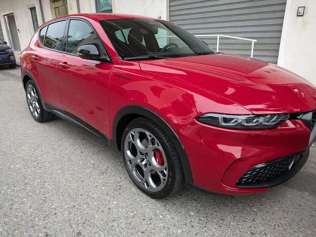 Usata Alfa Romeo Tonale Edizione Speciale 131 CV (96 kW) 2024 Rosso SUV