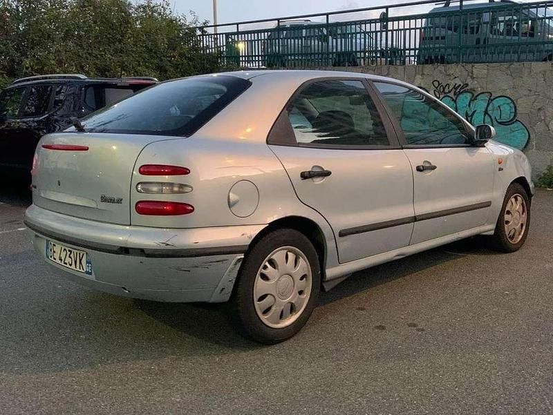 Usata Fiat Brava 82 CV (60 kW) 1999 Blu/azzurro Utilitaria