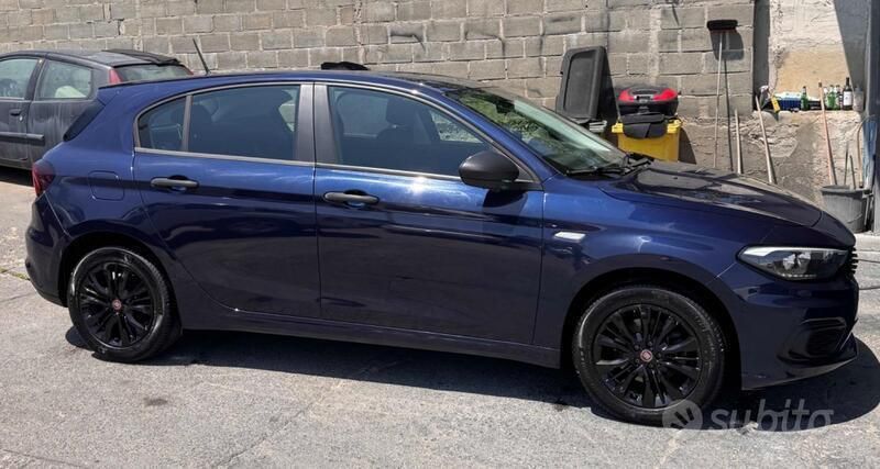 Blu Usata 2020 Fiat Tipo Due volumi | 10.500 € (Ottimo prezzo) - Immagine 1/4