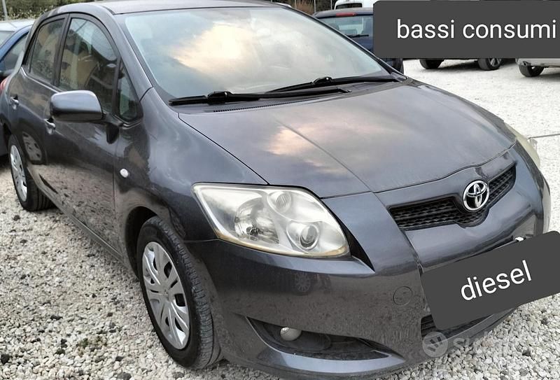 Grigio Usata 2009 Toyota Auris Due volumi | 4400 € - Immagine 1/4