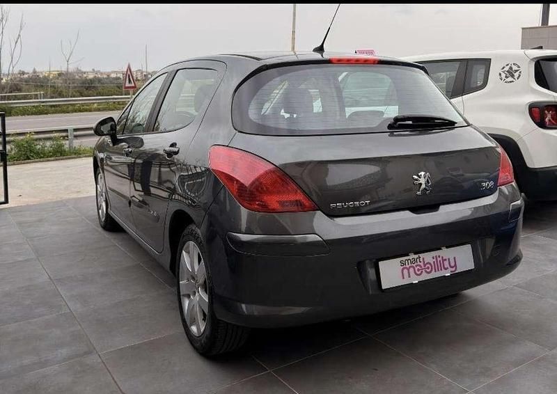 Usata Peugeot 308 Premium 92 CV (67 kW) 2009 Verde Berlina