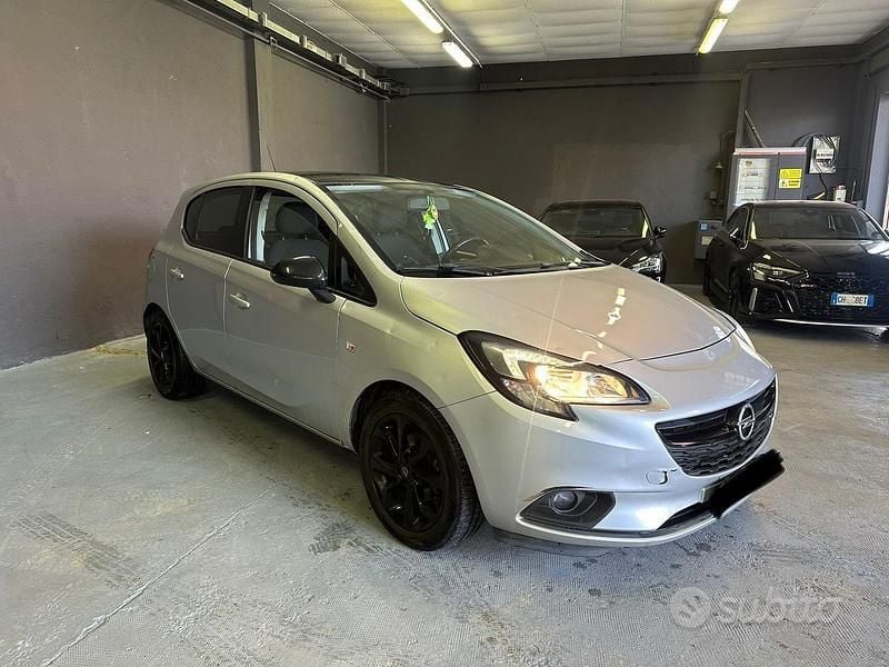 Grigio Usata 2016 Opel Corsa Tre volumi | 4900 € (Super prezzo) - Immagine 1/4