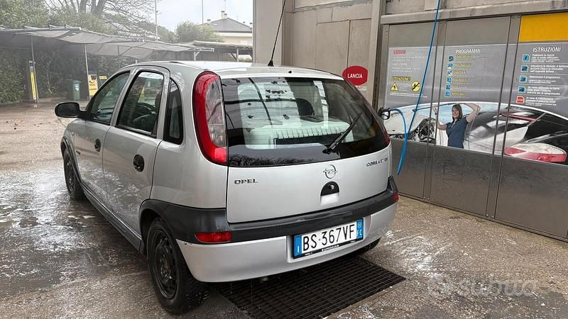 Usata Opel Corsa 2001 Grigio Utilitaria