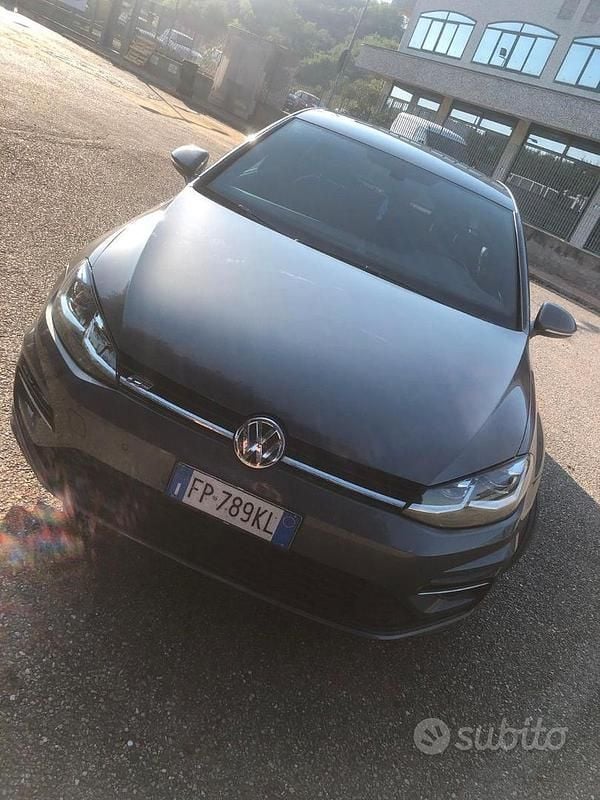 Usata VW Golf VII R-line 150 CV (110 kW) 2018 Grigio Utilitaria