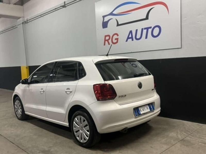 Usado VW Polo Comfortline 82 CV (60 kW) 2013 Blanco Utilitario