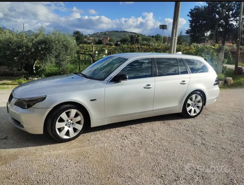 Begagnad BMW 530 235 HK (172 kW) 2007 Grå Kombi
