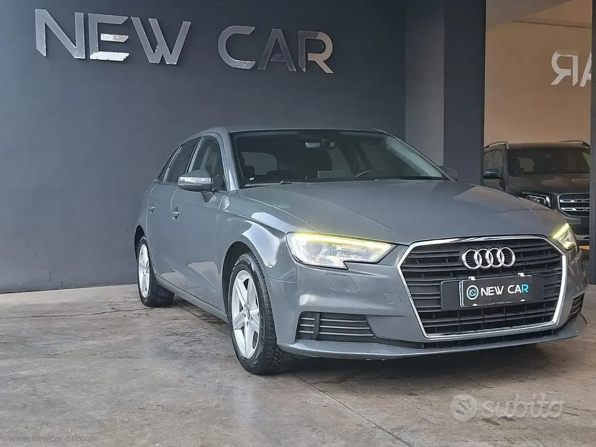 Usata Audi A3 Business 150 CV (110 kW) 2020 Grigio Berlina