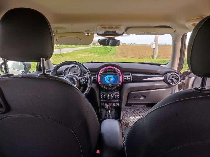 Usata Mini ONE 75 CV (55 kW) 2019 Utilitaria