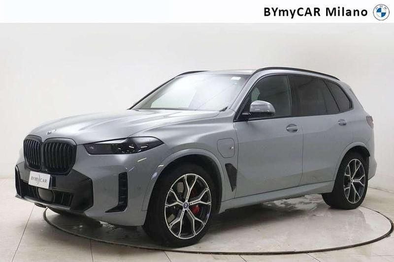 Usata BMW X5 M Sport 489 CV (359 kW) 2025 Brooklyn grey metallic SUV