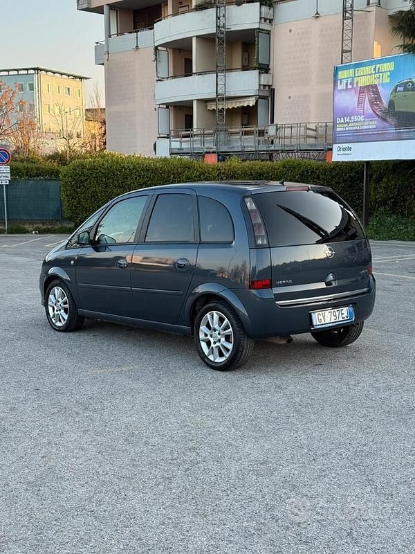 Usata Opel Meriva 101 CV (74 kW) 2008 Monovolume