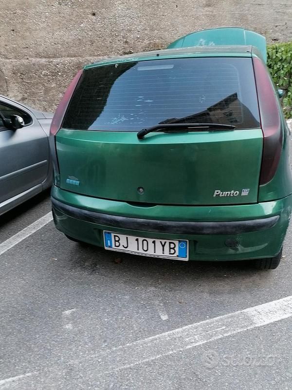 Usata Fiat Punto 80 CV (58 kW) 2000 Utilitaria