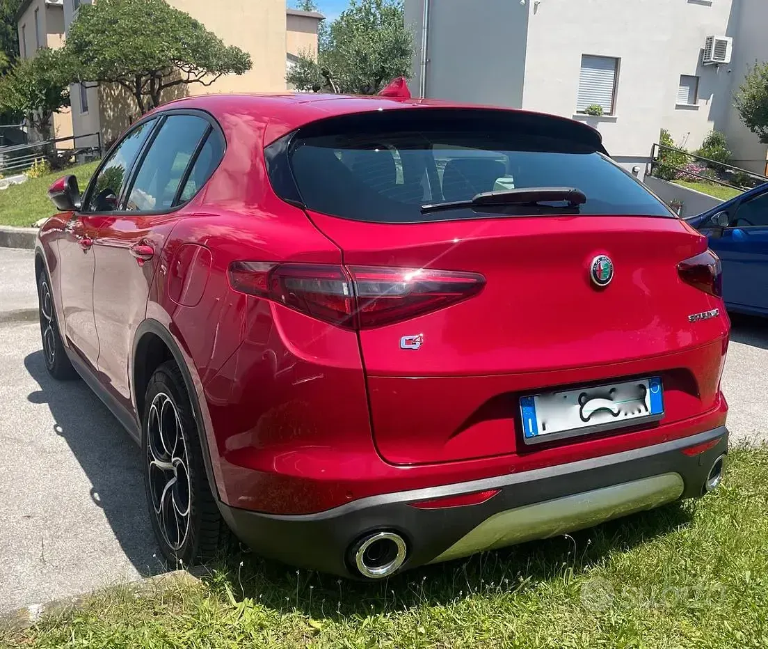 Usata Alfa Romeo Stelvio 210 CV (154 kW) 2018 Rosso SUV