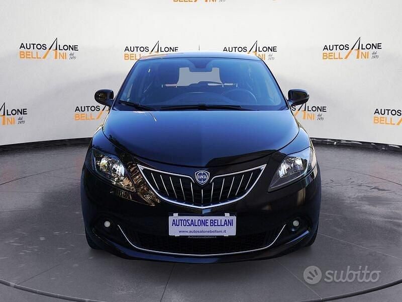 Usata Lancia Ypsilon Gold 69 CV (50 kW) 2021 Nero Utilitaria