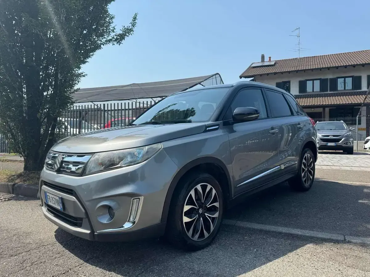 Usata Suzuki Vitara Cool 120 CV (88 kW) 2015 Grigio SUV