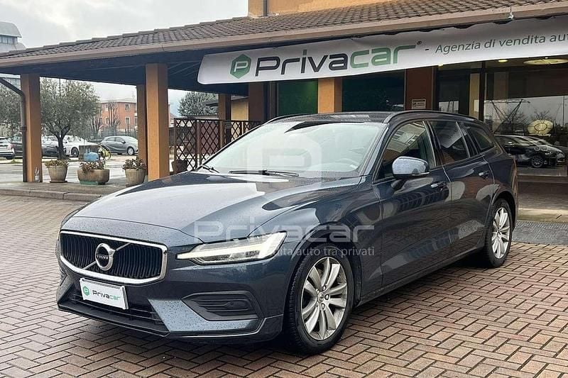 Usata Volvo V60 Business Edition 197 CV (144 kW) 2021 Blu Station wagon