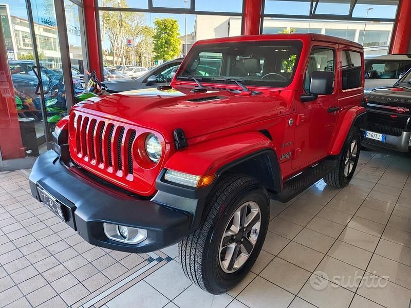 Usado Jeep Wrangler Sahara 272 HP (200 kW) 2020 Vermelho SUV