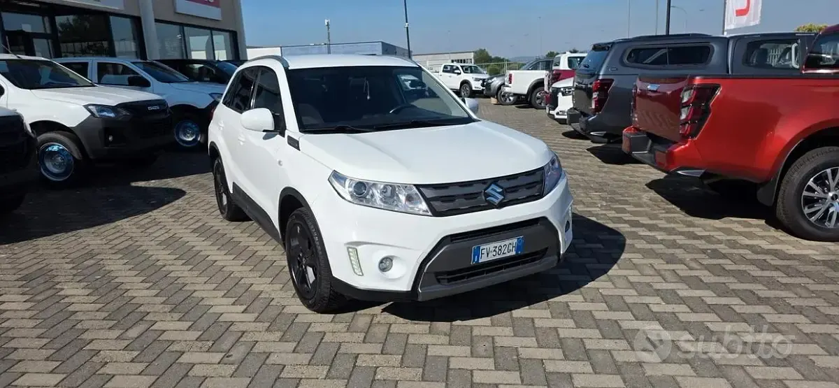 Usata Suzuki Vitara Cool 120 CV (88 kW) 2016 Bianco SUV