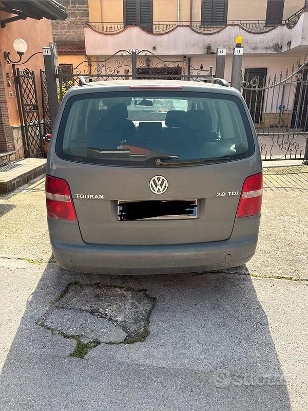 Usata VW Touran Trendline 136 CV (100 kW) 2003 Grigio Monovolume
