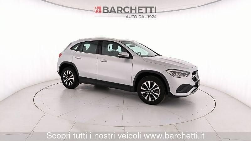 Usado Mercedes GLA250 224 CV (164 kW) 2020 Plateado SUV