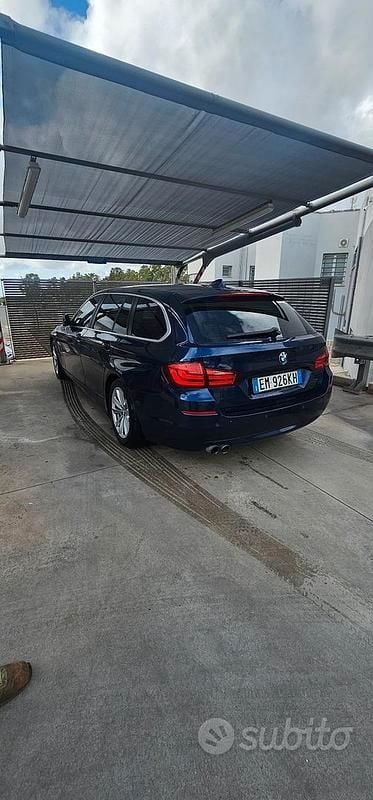 Usata BMW 520 Comfort Edition 184 CV (135 kW) 2012 Blu Station wagon