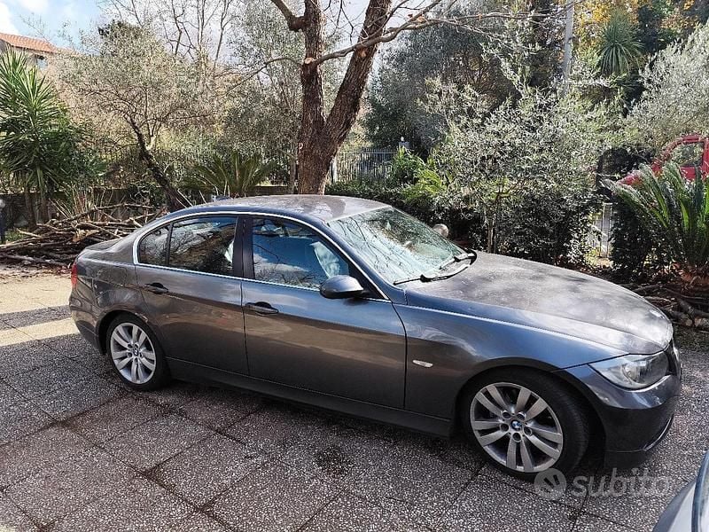 Usata BMW 320 Efficient Dynamics 163 CV (119 kW) 2005 Grigio Berlina