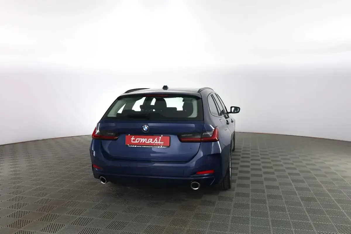 Usata BMW 320 Efficient Dynamics 190 CV (139 kW) 2023 Blu Station wagon