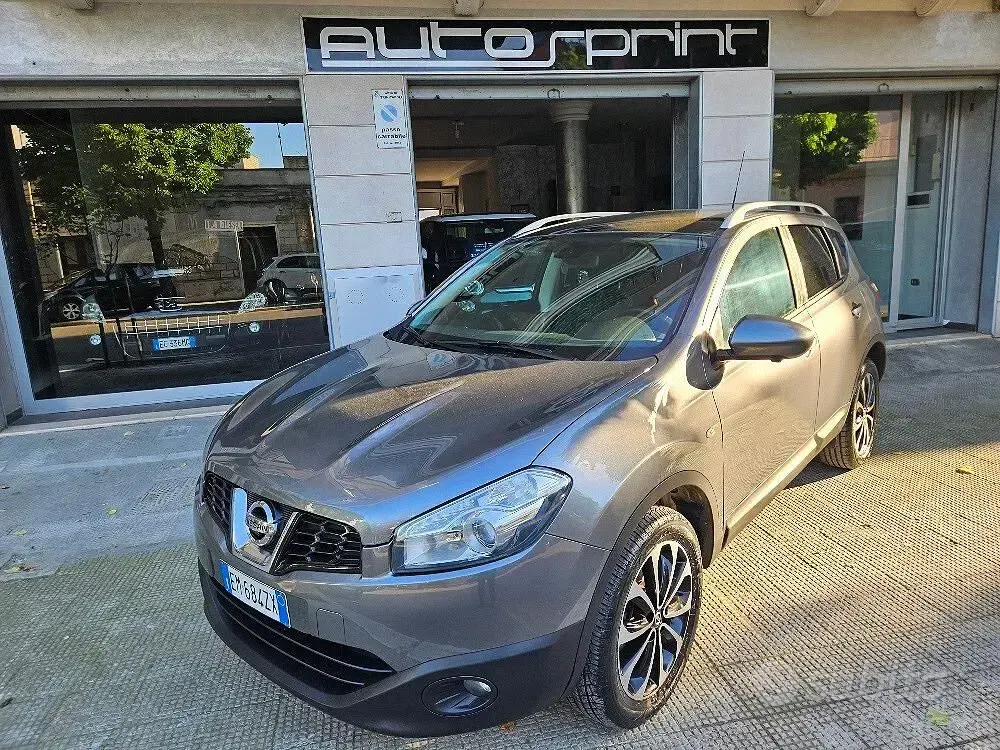 Usata Nissan Qashqai Tekna 110 CV (80 kW) 2012 Grigio SUV