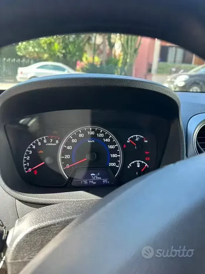 Usata Hyundai i10 Advanced 67 CV (49 kW) 2019 Nero Utilitaria