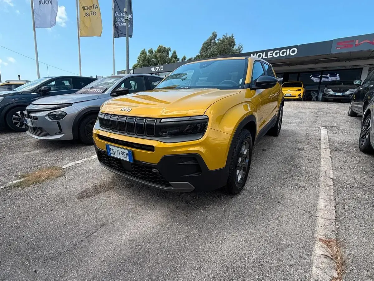 Usata Jeep Avenger Longitude 101 CV (74 kW) 2023 Giallo SUV