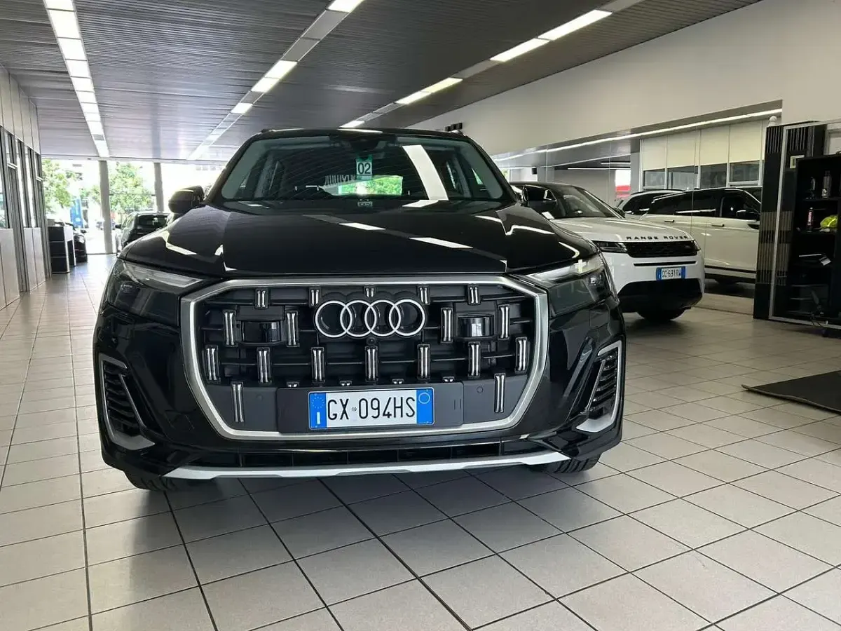 Usata Audi Q7 Ambiente 231 CV (169 kW) 2024 Nero SUV