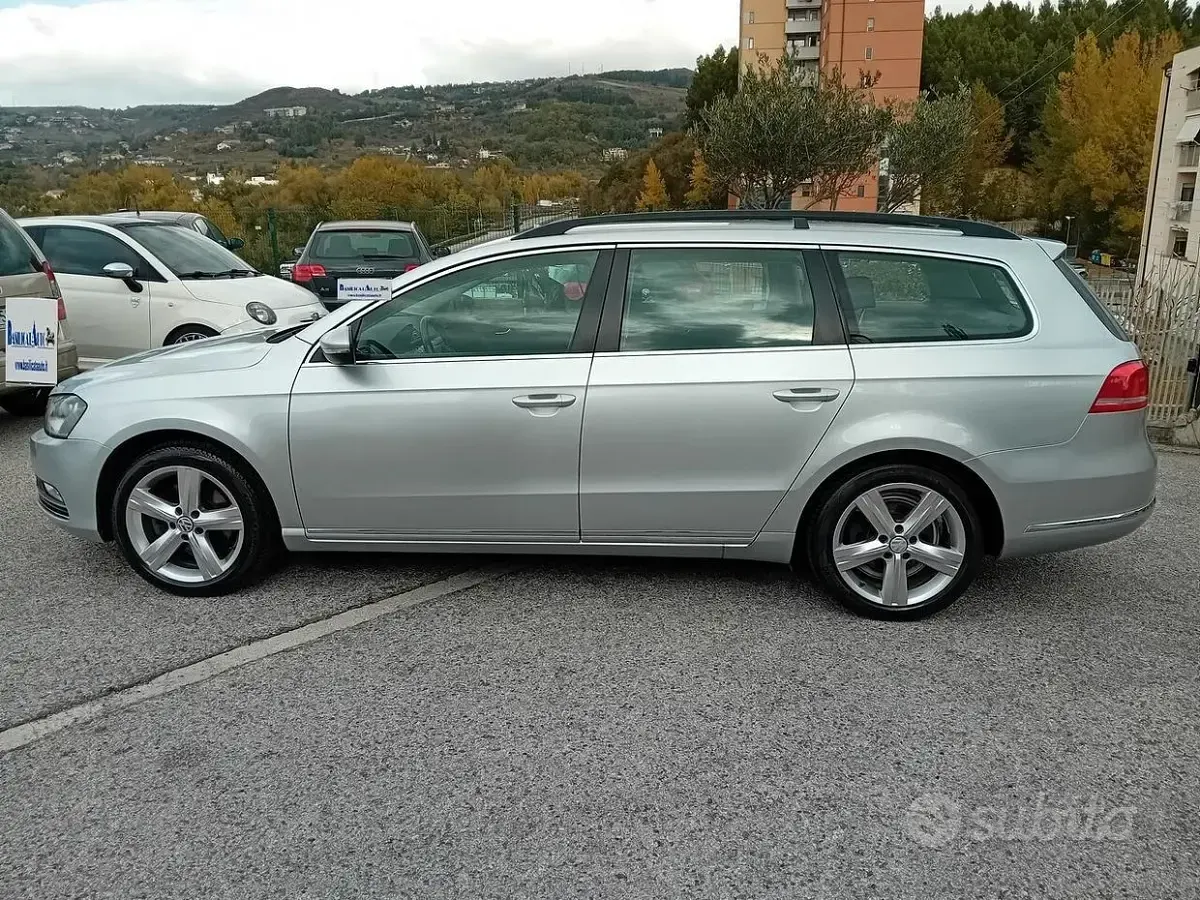 Usata VW Passat Highline 140 CV (102 kW) 2014 Grigio Station wagon