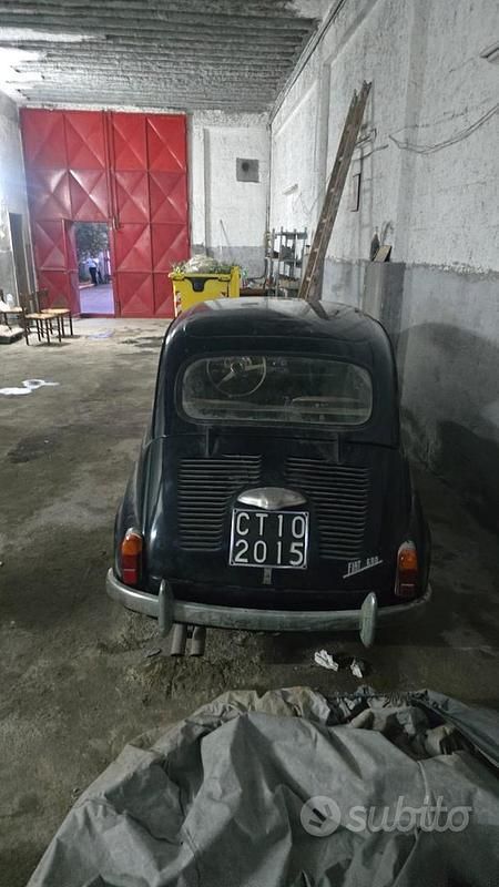 Usata Fiat 600 1960 Blu Utilitaria