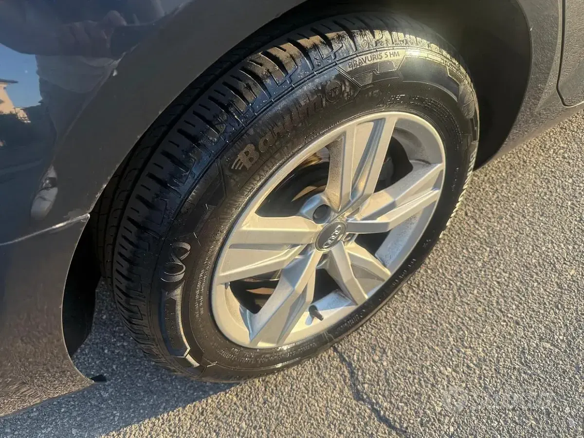 Usata Audi A4 122 CV (89 kW) 2018 Grigio Station wagon