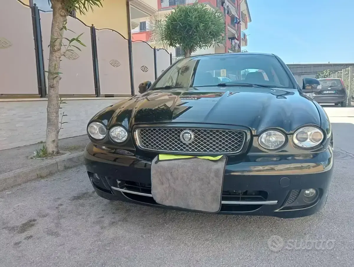 Usata Jaguar X-type 145 CV (106 kW) 2009 Nero Berlina