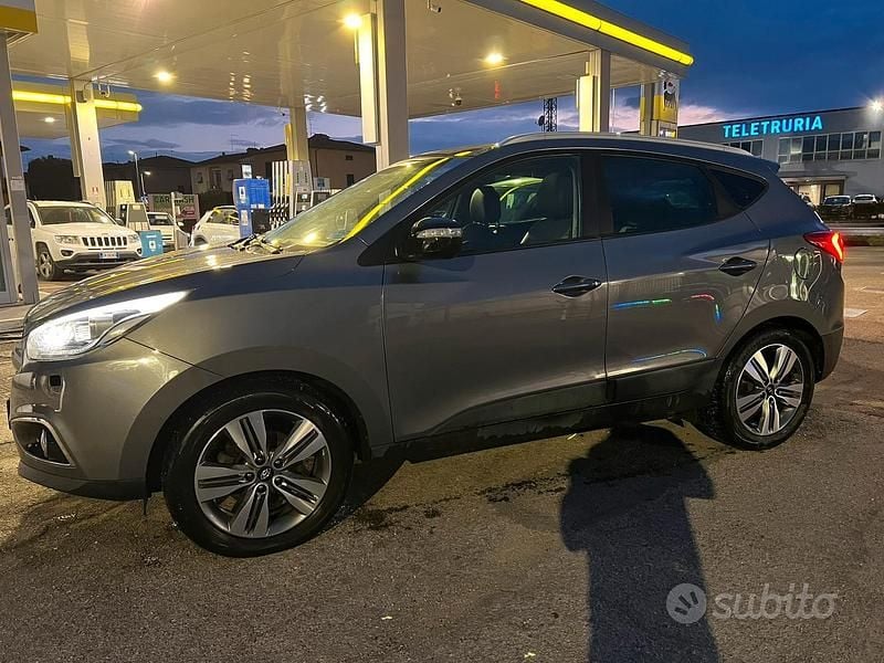 Usata Hyundai ix35 Xpossible 115 CV (84 kW) 2014 Grigio SUV
