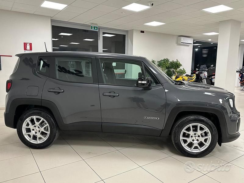 Usata Jeep Renegade Limited 130 CV (95 kW) 2024 Grigio SUV