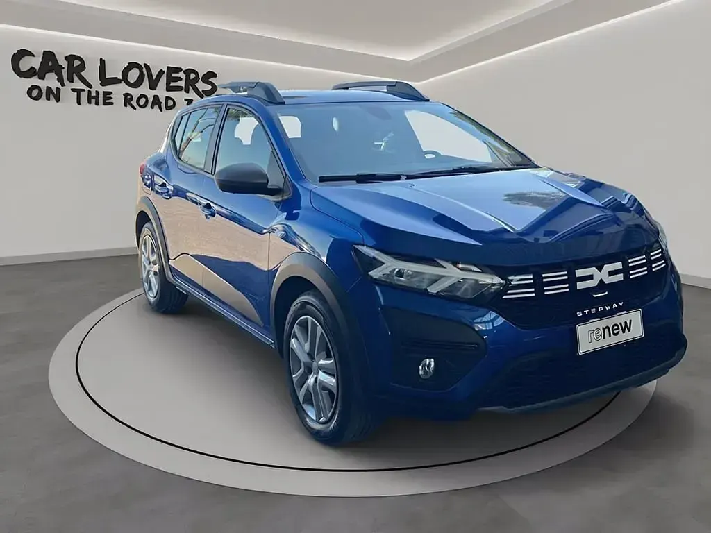 Usata Dacia Sandero Expression 101 CV (74 kW) 2023 Blu iron Utilitaria