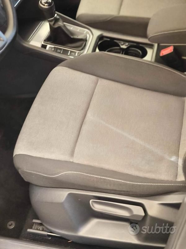 Usata VW Golf Sportsvan Comfortline 90 CV (66 kW) 2016 Bianco Monovolume