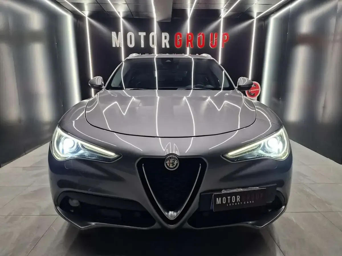 Usata Alfa Romeo Stelvio Executive 190 CV (139 kW) 2019 Grigio SUV